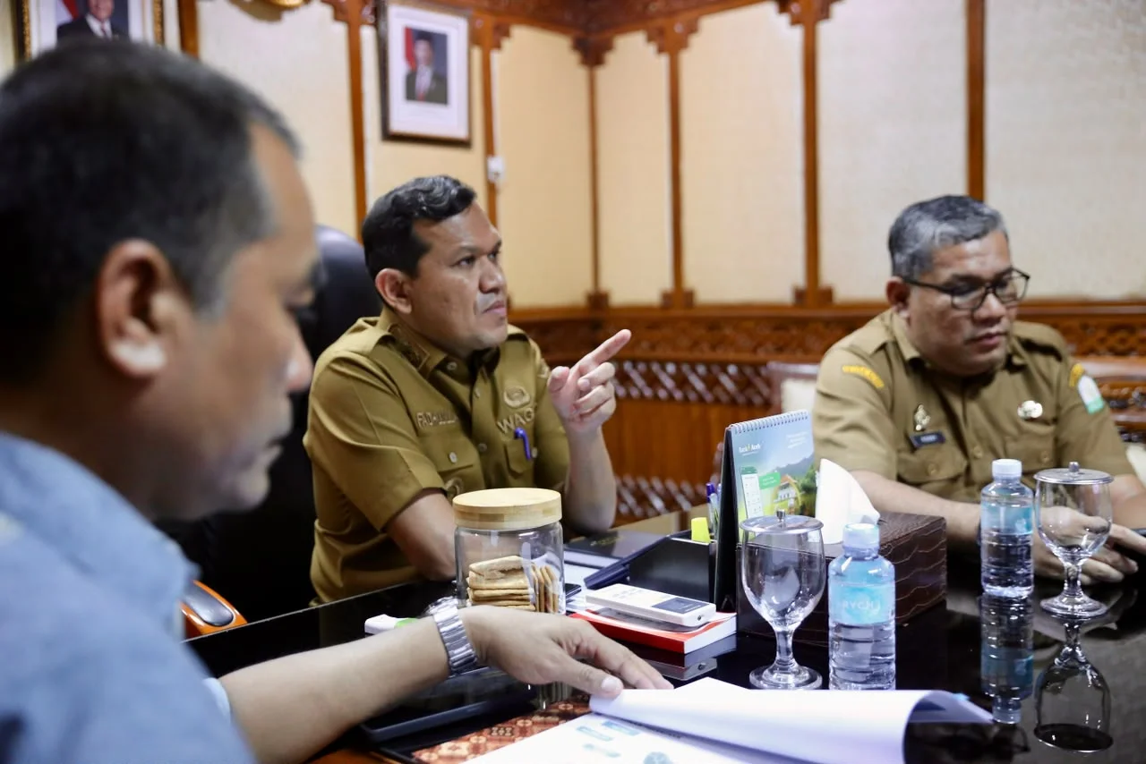 Pemkab Diminta Percepat Pembangunan Huntap, Dek Fadh Targetkan Rampung 2027