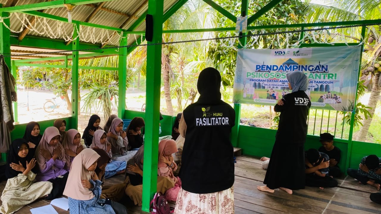 Yayasan Aceh Hijau dan YDSF Lanjutkan Dampingi Pemulihan Psikososial Santri Pasca Bencana di Bireuen